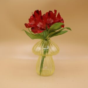 paddenstoel vaasje met bloem